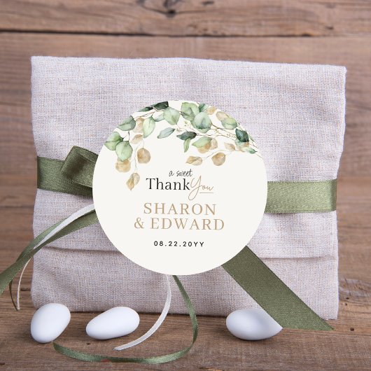 Botanische eucalyptus groen en gouden bruiloft ronde sticker