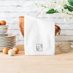 botanische kam | Tijdloze monogram theedoek<br><div class="desc">Verhoog uw keuken met de Botanic Crest | Tijdloze Monogram Theedoek, een prachtig ontworpen mix van elegantie en functionaliteit. Deze op maat gemaakte theedoek heeft een verfijnde botanische kam met een delicaat monogram, waardoor het de perfecte aanvulling is op elke moderne, rustieke of boerderijkeuken. 🌿 Premium kwaliteit en veelzijdig gebruik:...</div>