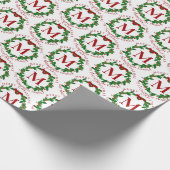 Botanische Kerstkrans Rode Monogram Kerstmis Cadeaupapier (Hoek)