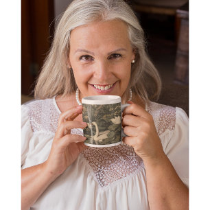 Botanische scène van een witte zwaan in een bosriv porselein kop