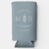 Botanische Stem Weddenschap Monogram | Dusty Blue Seltzer Blikjeskoeler (Voorkant)