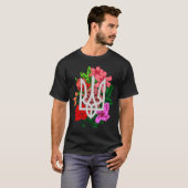 Botanische stilstand en Oekraïense trident tryzub  T-shirt (Voorkant volledig)