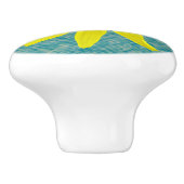 Botanische verse gele bloem op elke kleur keramische knop (Zijkant)