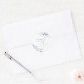 Botanische witte en blauwe bloem bruiloftsshower ronde sticker (Envelop)