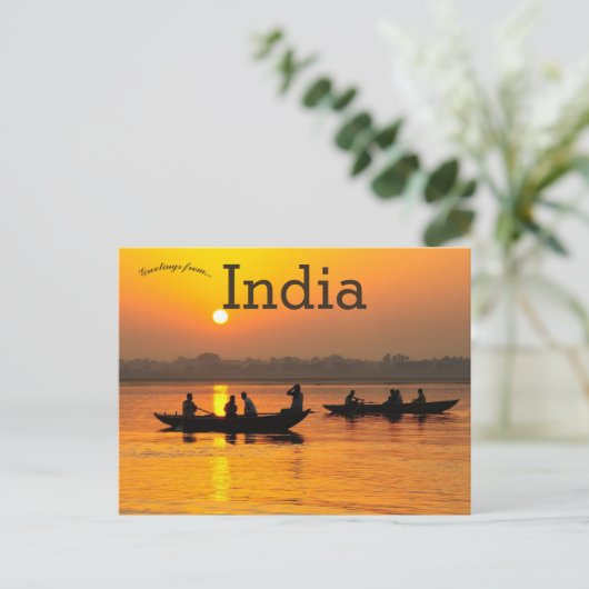 Boten bij zonsondergang op de Ganges rivier in Ind Briefkaart (Staand voorkant)