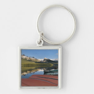 Boten geparkeerd aan de oever van Maligne Lake, Sleutelhanger