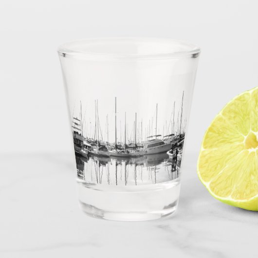 Boten in de haven shot glas (Voorkant)