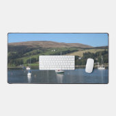 Boten in Kames Bay, Isle of Bute, Schotland op een Bureaumat (Keyboard & Muis)