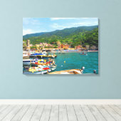 Boten in Monterosso, Cinque Terre, Italië Canvas Afdruk (Insitu (Houten vloer))
