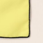 Boter Yellow Sjaal<br><div class="desc">Bekend om zijn warme toon, vlindergele tinten voegen direct vrolijkheid en een gevoel van comfort toe aan elke ruimte, terwijl ze gemakkelijk andere tinten aanvullen. Een uitnodigend neutraal dat tussen bleek geel en romig gebroken wit zit, kan het zowel in de traditionele als in de moderne design worden gebruikt.</div>