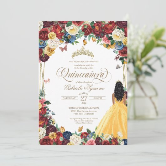 Boterfly Garden Yellow Gown Floral Quinceanera Kaart (Staand voorkant)