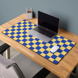 Botergeel en blauw geruit bordpatroon bureaumat