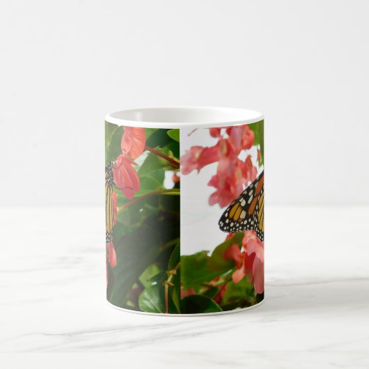 Botervlieg op de Mok Rode Bloemen (Center)