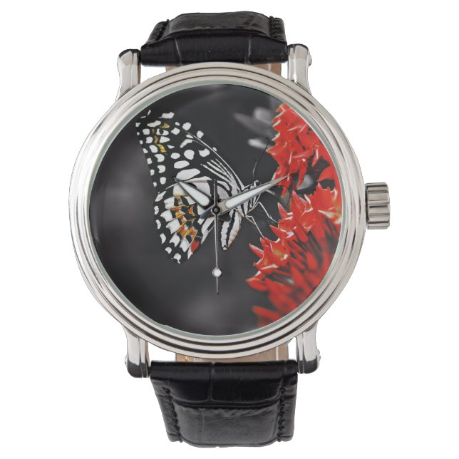 Botervlieg op rode bloemen horloge (Voorkant)