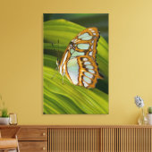 Botervlieg rust op bladeren canvas afdruk (Insitu (Woonkamer))