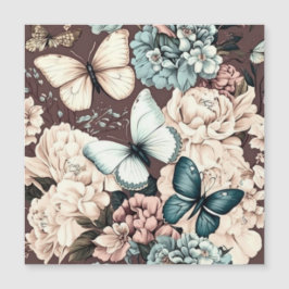 Botervliegen en bruine bloemen