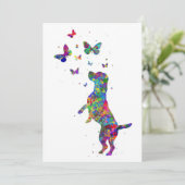 Botervliegerbeagle hond speelt met vlinders bedankkaart (Staand voorkant)