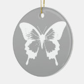 Botervliegschets, zilvergrijs en wit keramisch ornament (Links)