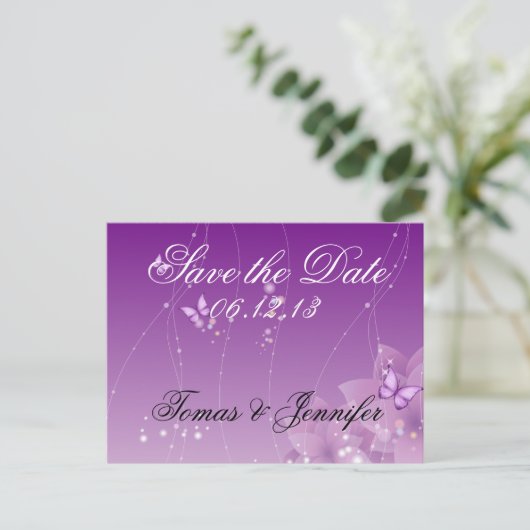 Botervliezen en paarse bloemen aankondigingskaart (Staand voorkant)