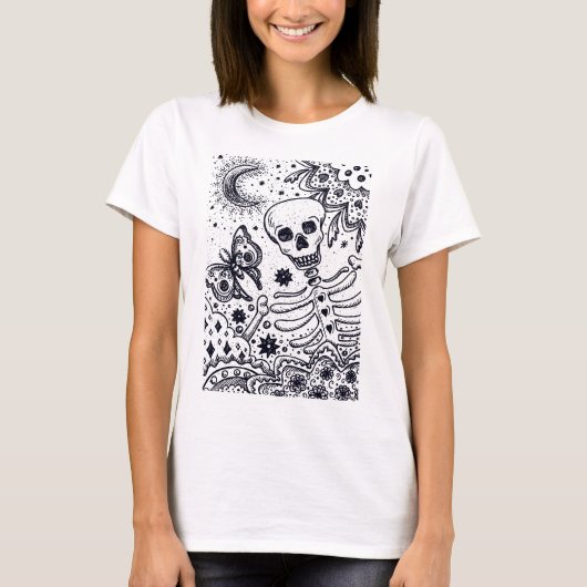 BOTTEN IN DE GARDEN SKELETON, FOLK ART MOON, MOTH T-SHIRT (Voorkant)