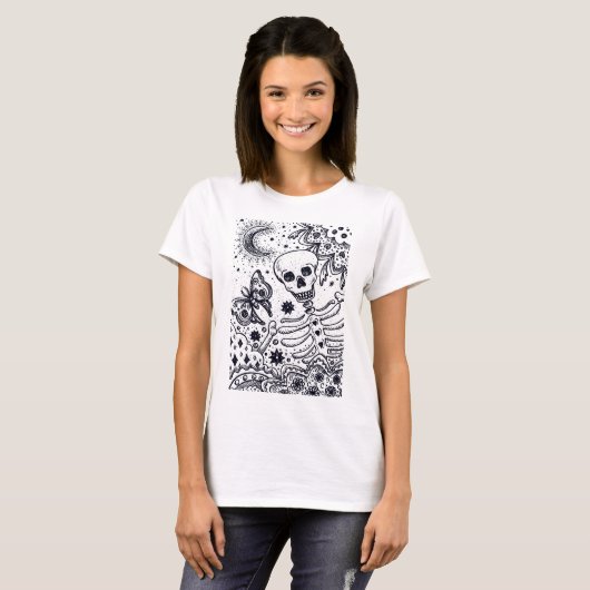 BOTTEN IN DE GARDEN SKELETON, FOLK ART MOON, MOTH T-SHIRT (Voorkant volledig)