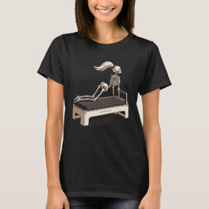 Botten skelet doet Pilates oefening RT-Shirt T-shirt