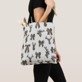 Bottom Lands Camo Coquette Bow for Women Deer Hunt Tote Bag (Dichtbij)