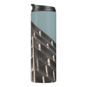 BOTTOM-UITZICHT VAN HOOG STIJGENDE BOUW THERMOSBEKER (Geroteerd rechts)