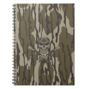 Bottomland Camo  Classic geweer en schedel Notitieboek