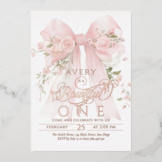 Botwiful One 1st Verjaardag Bloemen Bow Meisjes Folie Uitnodiging (Voorkant)