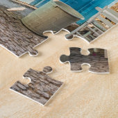 Bougainvillea groeide op de muur van een restauran legpuzzel (Zijkant)