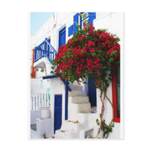 Bougainvillea groeit buiten een huis, Mykonos
