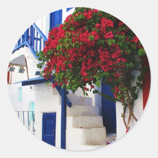 Bougainvillea groeit buiten een huis, Mykonos Ronde Sticker (Voorkant)