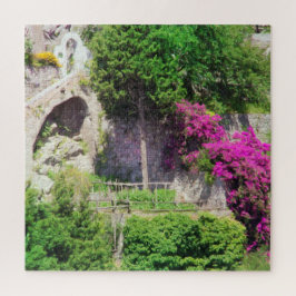 Bougainvillea groeit op een klif in Positano, Ital Legpuzzel