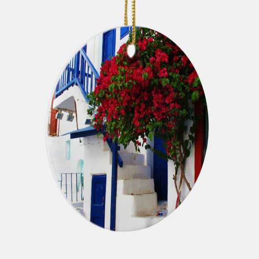 Bougainvillea groeit thuis in Mykonos, Griekenland Keramisch Ornament (Rechts)
