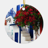 Bougainvillea groeit thuis in Mykonos, Griekenland Keramisch Ornament (Voorkant)