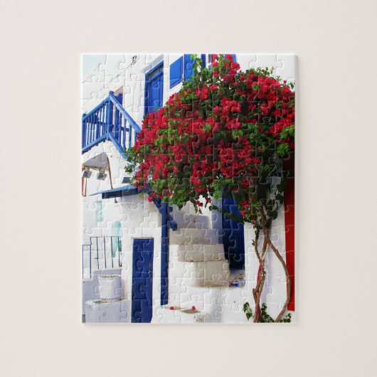 Bougainvillea groeit thuis in Mykonos, Griekenland Legpuzzel (Verticaal)