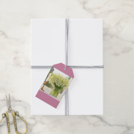 Bouquet van lentesbloemen lilies van de vallei cadeaulabel