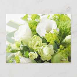 Bouquet van verschillende witte seizoensbloemen briefkaart