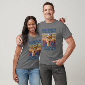Bourbon Goes in Wisdom komt uit, Bourbon Drink T-shirt (Unisex)