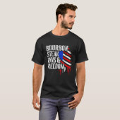 Bourbon Steak & Freedom USA Flag Funny Whiskey Lov T-shirt (Voorkant volledig)
