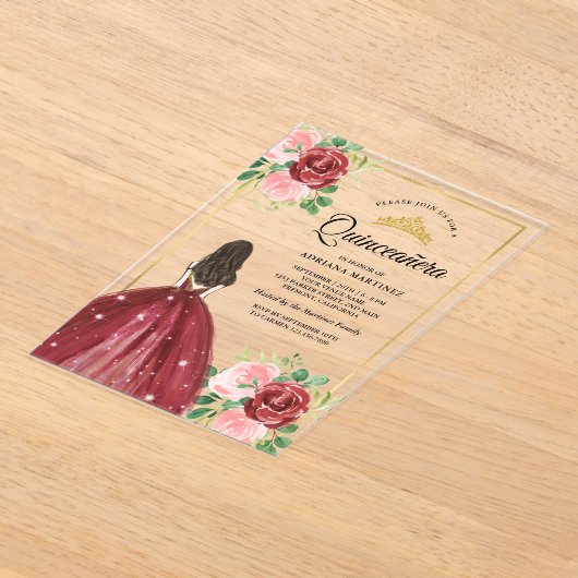Bourgogne Bloemen Jurk Princess Gold Quinceanera Acryl Uitnodigingen (Laagn)