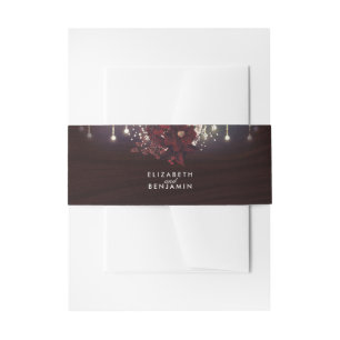 Bourgogne Bloemen Rustieke String Lights Wedding Uitnodigingen Wikkel