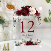 Bourgogne Blush Bloemen Trouwboog Tafelnummer