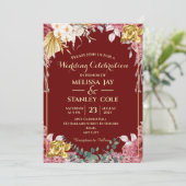 Bourgogne en gouden Eucalyptus Wreath Wedding Kaart (Staand voorkant)