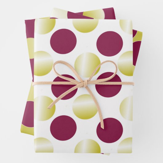 Bourgogne en goudpolkadots inpakpapier vel (In situ)