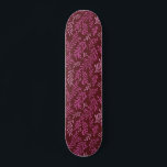 Bourgogne en roze bloemen tropische blad patroon persoonlijk skateboard<br><div class="desc">Leuke Bourgogne en Roze Bloemen Tropisch Eenvoudig en Elegant Bladpatroon. Deze moderne vormgeving is een mooie print voor liefhebbers van natuur.</div>