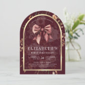 Bourgogne Floral Coquette Bow Arch Eerste Verjaard Kaart (Staand voorkant)