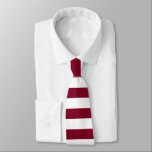 Bourgogne gestreepte effen kleur strepen stropdas<br><div class="desc">Klassieke moderne gestreepte stropdas in bruiloft Bourgondië en witte kleur. Bourgondië gestreepte stropdas voor hem. Gestreepte bruidsjonkers stropdas.</div>