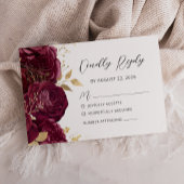 Bourgogne Goud Bloemen Modern Script Bruiloft RSVP Kaartje